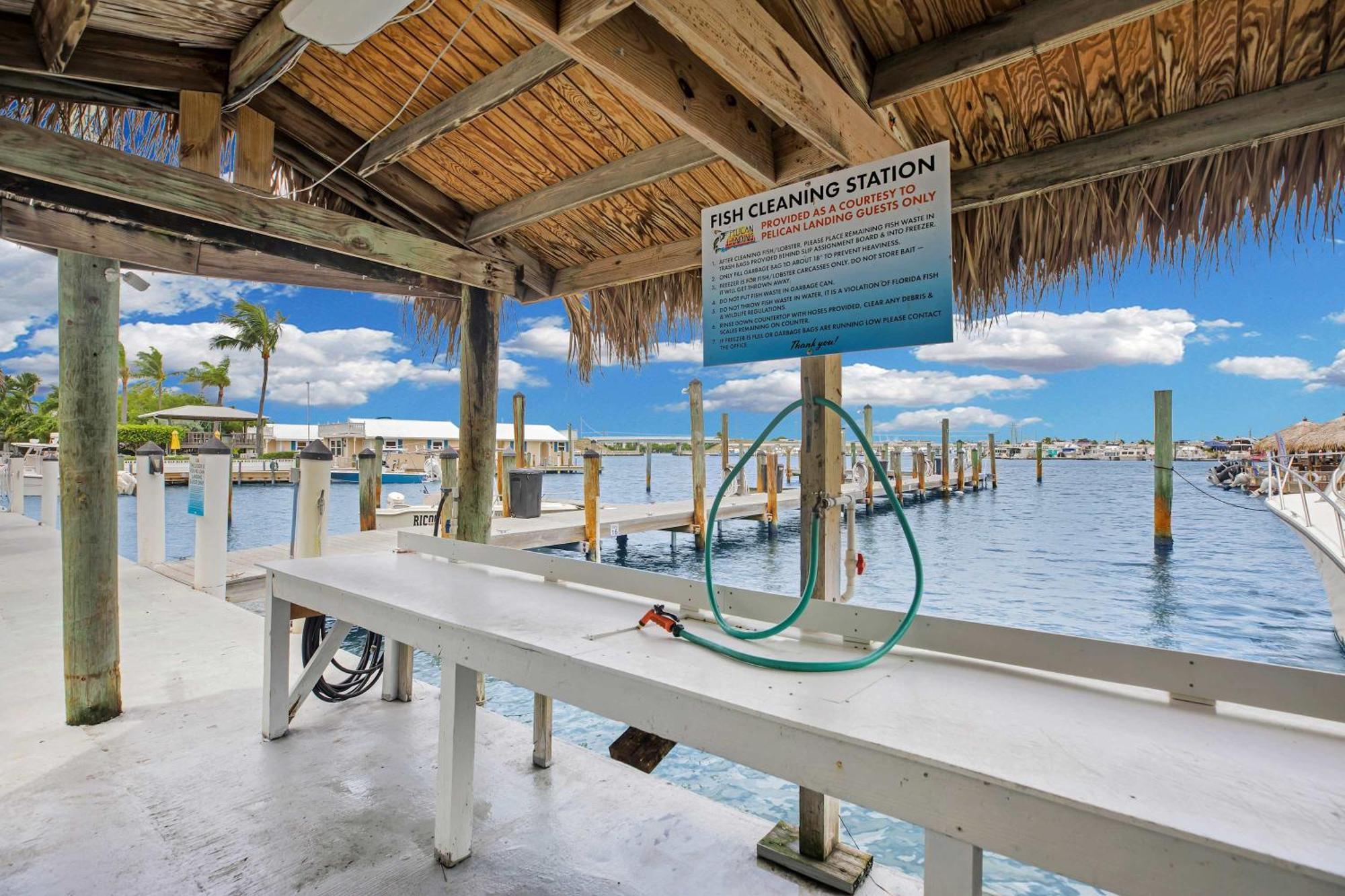 キーウェスト St Kitts - Downtown Waterfront Penthouse Pool Dock Parkingヴィラ エクステリア 写真